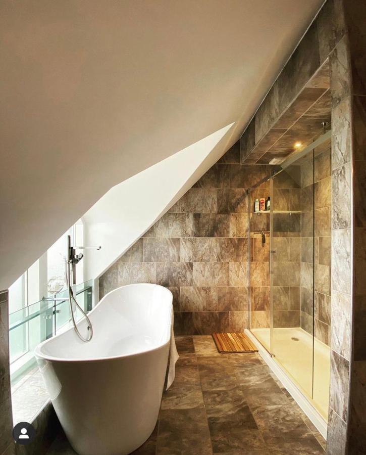 The Lodge At Muir Estate Thornhill  エクステリア 写真